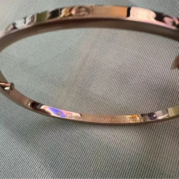 Cartier Love Bracelet (Rose Gold)